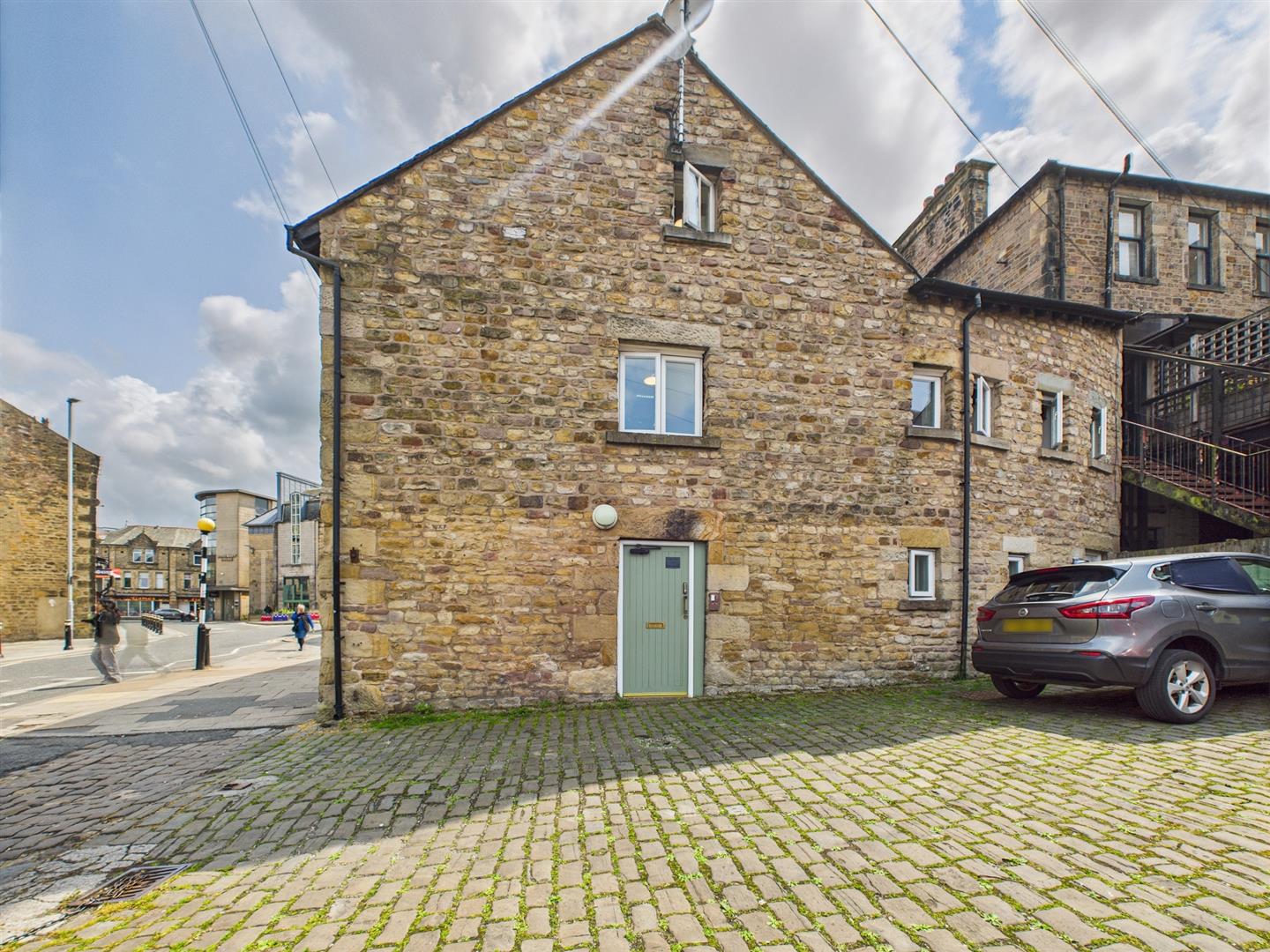 Flat 1, 3-5 Damside Street, Lancaster LA1 1PD